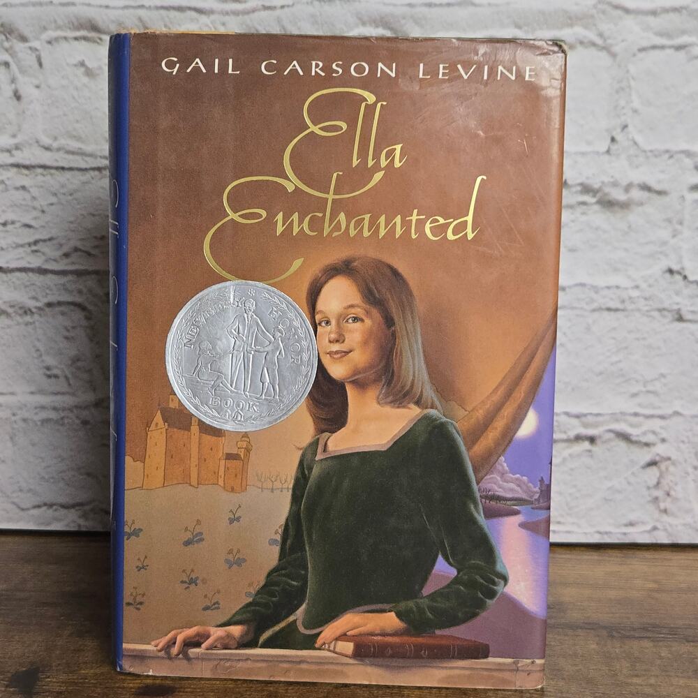 Ella Enchanted Hardcover Novel (Gail Carson Levine, 1997 First Edition